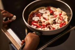 BALLARINI Bratpfanne 24cm beigeschwarz