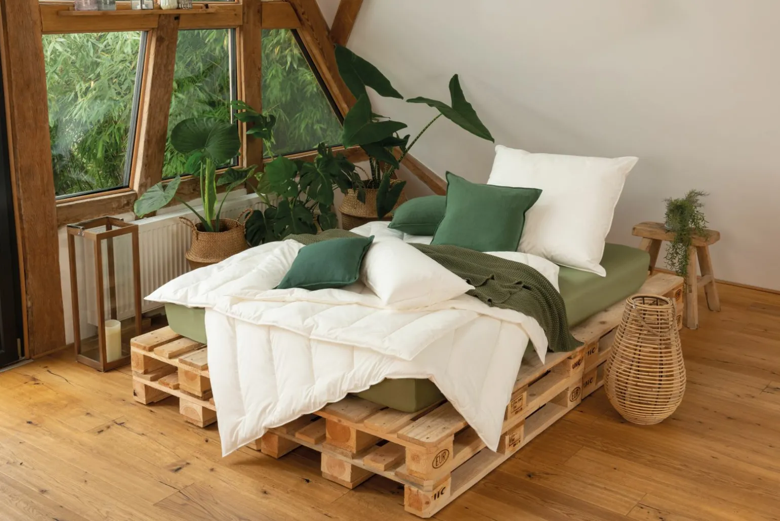 CENTA-STAR Ganzjahresbett 1150g weiß