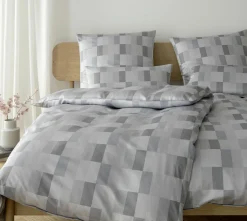 Elegante Mako-Satin-Bettwäsche silberfarben