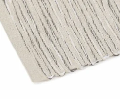 Gözze Tischläufer weiß