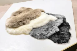 Handelsagentur Kirchfeld Schaffell beigegrau