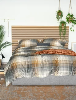 Irisette Mako-Satin-Bettwäsche goldfarben