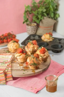 Kaiser 6er Brötchenform perforiert schwarz