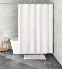 Kleine Wolke Duschvorhang weiß