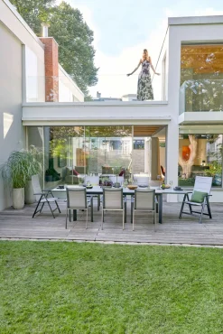 OUTDOOR Gartentisch ausziehbar 3D Glas grau