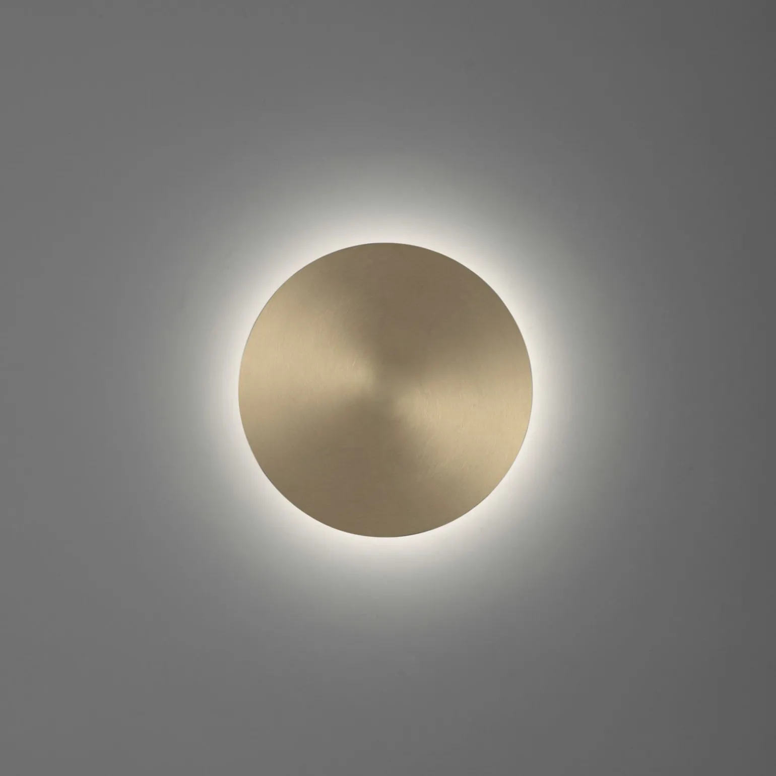 Paul Neuhaus LED-Akku-Wandleuchte goldfarben