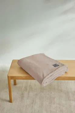 s.Oliver Wohndecke beige