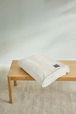 s.Oliver Wohndecke weiß