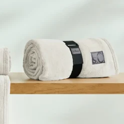 s.Oliver Wohndecke weiß