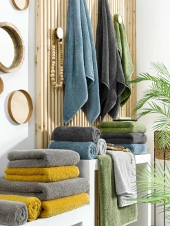 VOSSEN Handtuch New Space grün